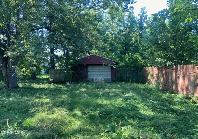 4th image of 5815 Carnation Dr, Toledo, OH 43615 | MLS# 10011350