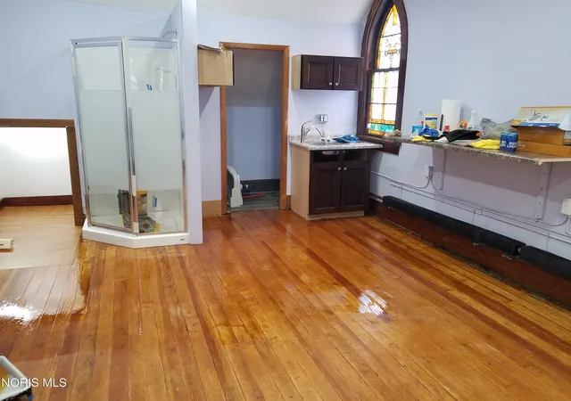 Listing Photo 2 - Condo for sale in building located at 201 W Lawrence St, Montpelier, OH 43543 - Unit #