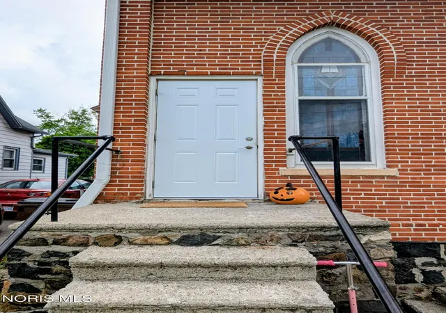 Photo 3 of Multi family home for sale at 201 W Lawrence St, Montpelier, OH 43543 | MLS# 10011568 | Listing updated on 2026-08-11