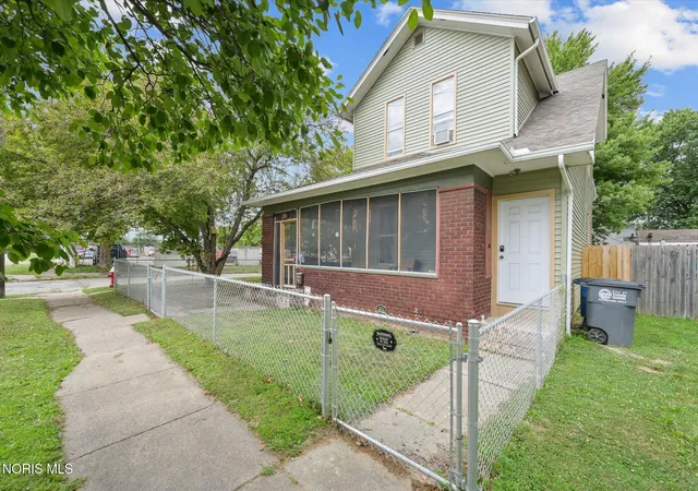 2nd image of 240 Gradolph St, Toledo, OH 43612 | MLS# 10011304