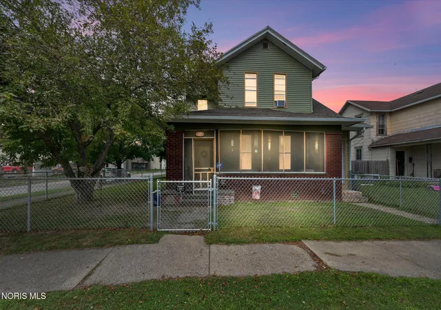 36th image of 240 Gradolph St, Toledo, OH 43612 | MLS# 10011304