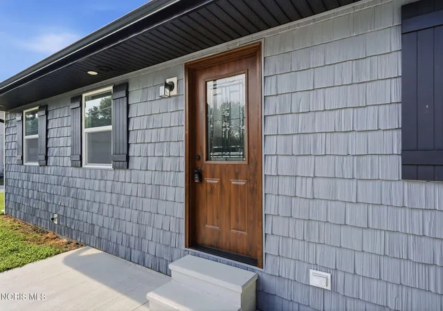3rd image of 110 W Clay St, Mount Blanchard, OH 45867 | MLS# 10011293