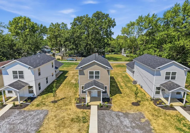 Photo 1 of Single family home for sale at 814 Holly St, Lima, OH 45804 | MLS# 10011314 | Listing updated on 2026-09-22