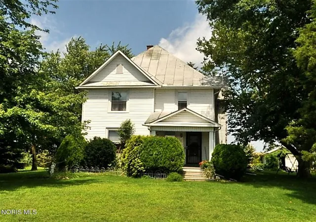 1st image of 10858 Box Rd, Grand Rapids, OH 43522 | MLS# 10011319