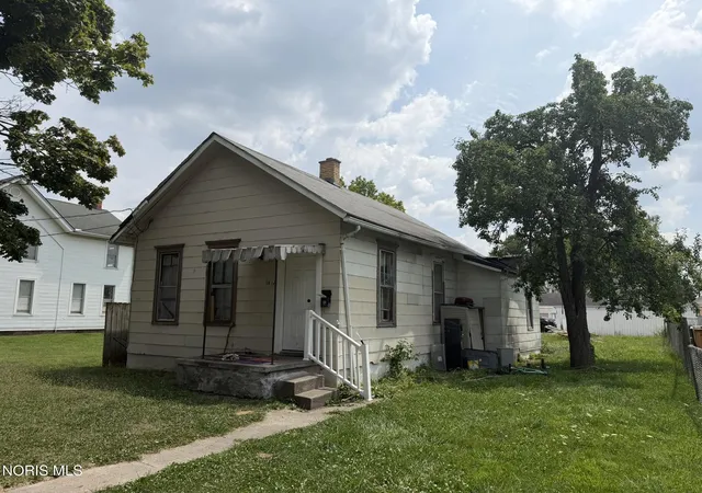 1st image of 1612 Hurd St, Toledo, OH 43605 | MLS# 10011330