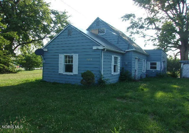1st image of 203 Scott St, Mc Comb, OH 45858 | MLS# 10011325