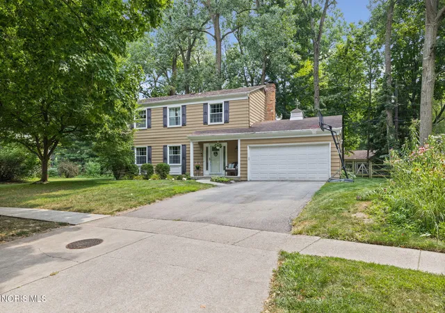 2nd image of 5448 Wadsworth Dr, Sylvania, OH 43560 | MLS# 10011333