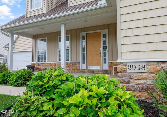 Photo 3 of Single family home for sale at 3948 Bridge Crk Blvd, Sylvania, OH 43560 | MLS# 10011418 | Listing updated on 2026-09-08