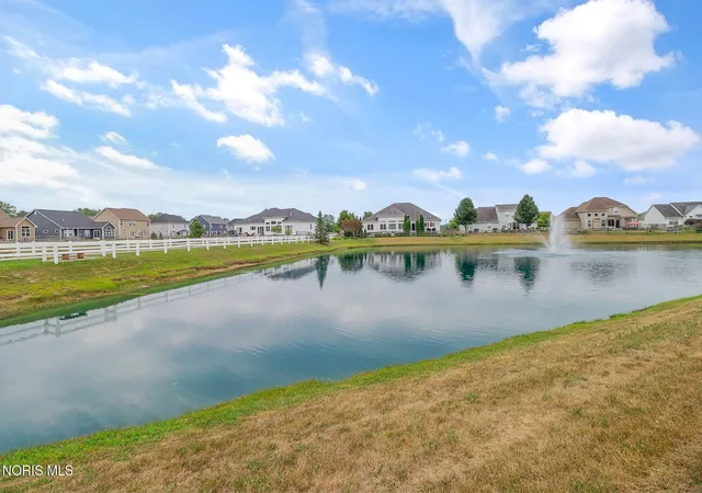 Photo 4 of Single family home for sale at 3948 Bridge Crk Blvd, Sylvania, OH 43560 | MLS# 10011418 | Listing updated on 2026-09-08