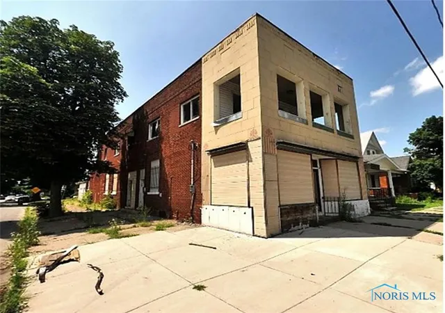 1st image of 3201 Warsaw St, Toledo, OH 43608 | MLS# 10011356