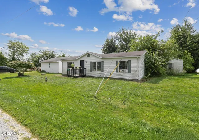 4th image of 14230 W Court St, Rocky Ridge, OH 43458 | MLS# 10011365