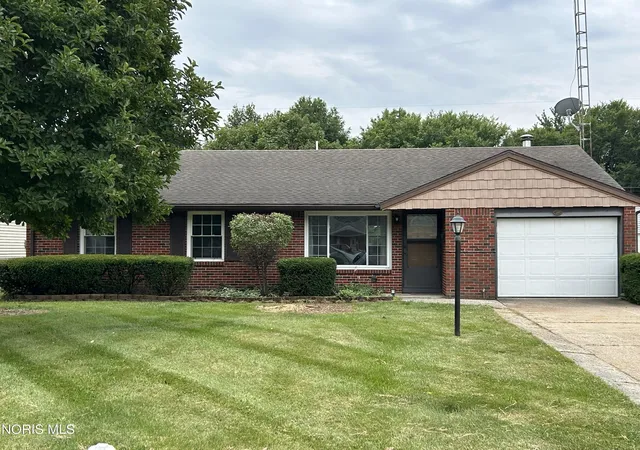 1st image of 110 Harlan Dr, Walbridge, OH 43465 | MLS# 10011384