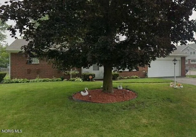 1st image of 28 Torrington Dr, Toledo, OH 43615 | MLS# 10011370