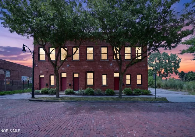 1st image of 16 Broadway St #1, Toledo, OH 43604 | MLS# 10011372