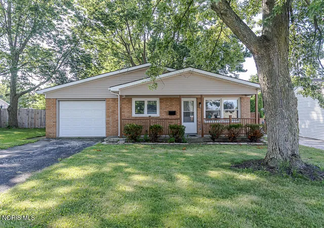 1st image of 523 Charles Ave, Findlay, OH 45840 | MLS# 10011390