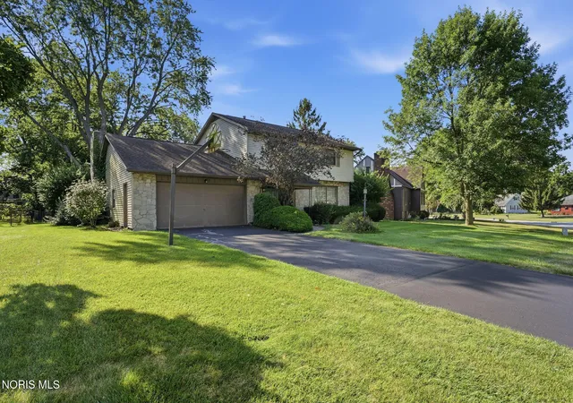 2nd image of 2415 Sweetwater Rd, Findlay, OH 45840 | MLS# 10011499