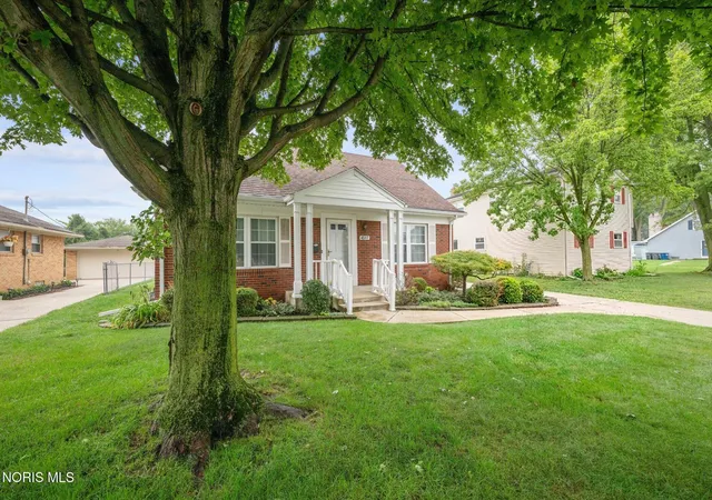 2nd image of 4517 Clover Ln, Toledo, OH 43623 | MLS# 10011573