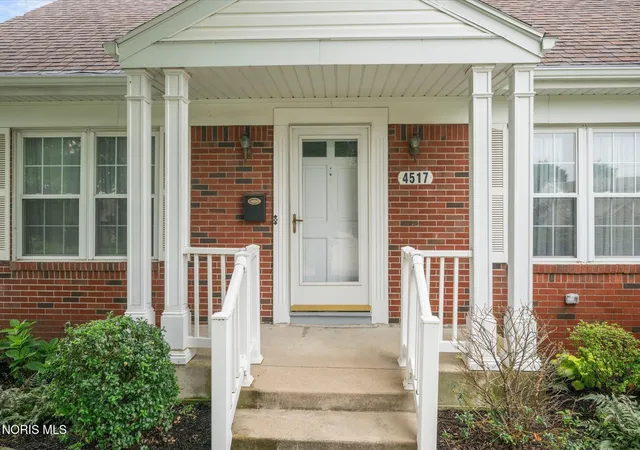 3rd image of 4517 Clover Ln, Toledo, OH 43623 | MLS# 10011573