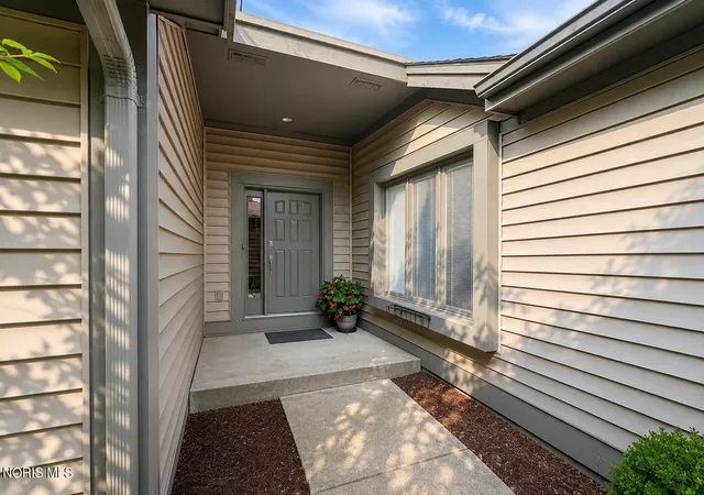 2nd image of 3062 Pleasant Hill Rd, Maumee, OH 43537 | MLS# 10011421