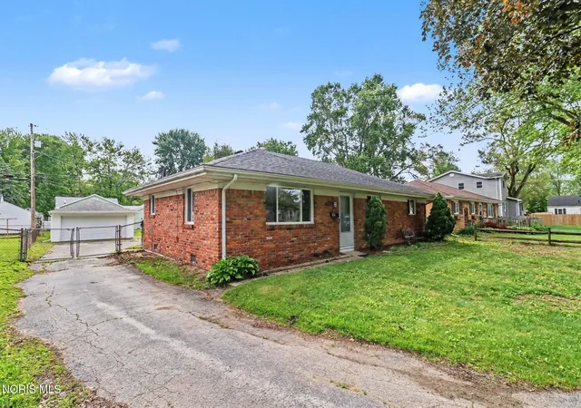 2nd image of 5428 Fenwick Dr, Toledo, OH 43623 | MLS# 10011399