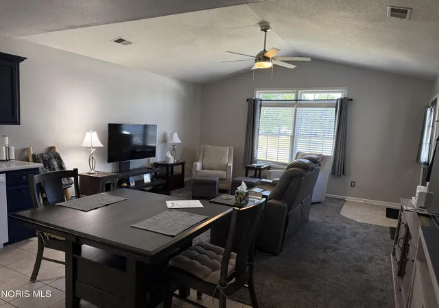 5th image of 253 Briarheath Dr, Defiance, OH 43512 | MLS# 10011457