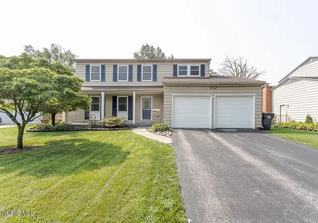 Photo 1 of Sale Pending at 642 Stacey Ln, Maumee, OH 43537 | MLS# 10011415 | Listing updated on 2026-09-22