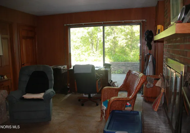 Photo 3 of Single family home for sale at 800 E Broadway Ave, Defiance, OH 43512 | MLS# 10011411 | Listing updated on 2026-08-12