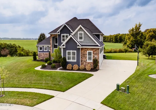 2nd image of 8740 Treviso Cir, Monclova, OH 43542 | MLS# 10011425