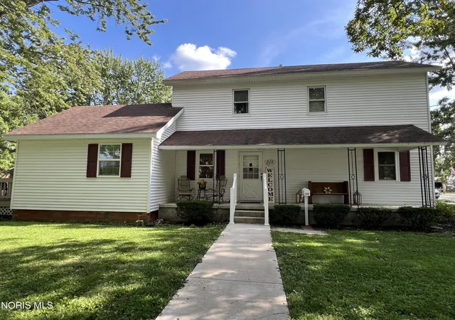 Photo 3 of Single family home for sale at 217 S 2nd Street, North Baltimore, OH 45872 | MLS# 10011820 | Listing updated on 2026-09-28