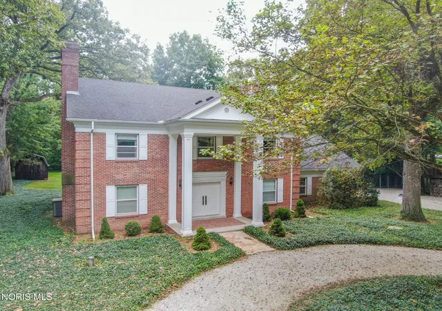Photo 1 of Single family home for sale at 11873 Sugar Ridge Rd, Bowling Green, OH 43402 | MLS# 10012359 | Listing updated on 2026-09-07