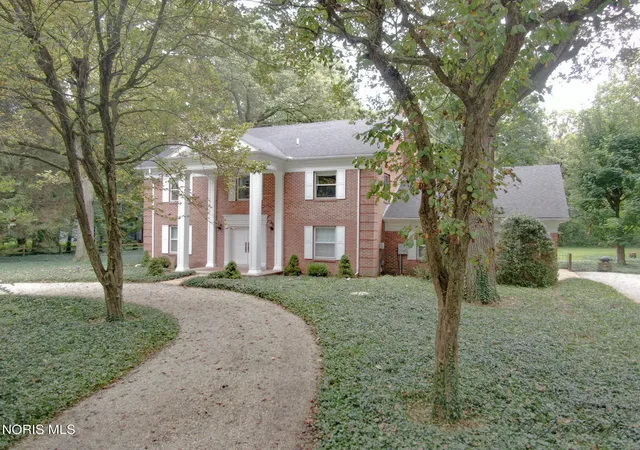 Photo 2 of Single family home for sale at 11873 Sugar Ridge Rd, Bowling Green, OH 43402 | MLS# 10012359 | Listing updated on 2026-09-21