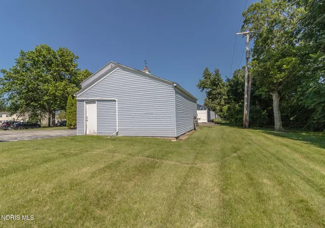 2nd image of 3722 Lakepointe Dr, Northwood, OH 43619 | MLS# 10011653
