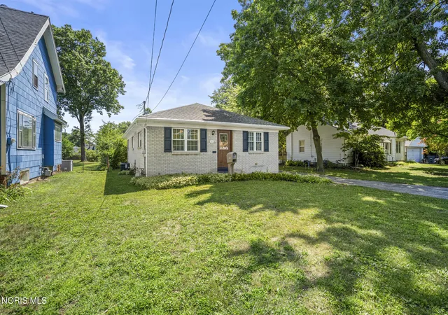 1st image of 5128 Rowland Rd, Toledo, OH 43613 | MLS# 10011520