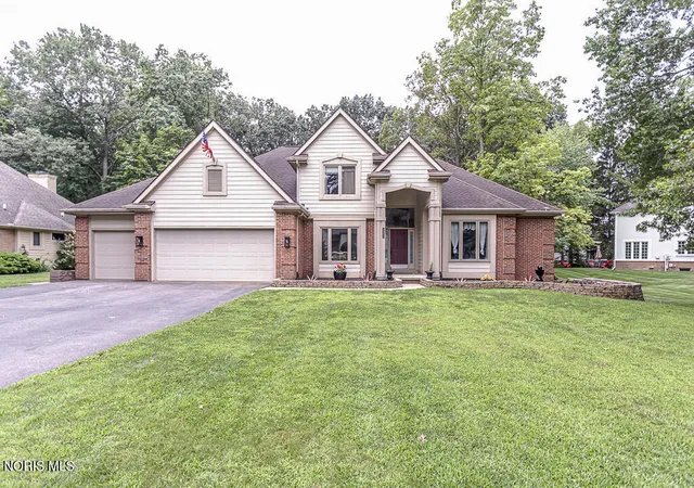 Photo 1 of Single family home for sale at 8563 Royal Birkdale Ln, Holland, OH 43528 | MLS# 10011445 | Listing updated on 2026-09-14