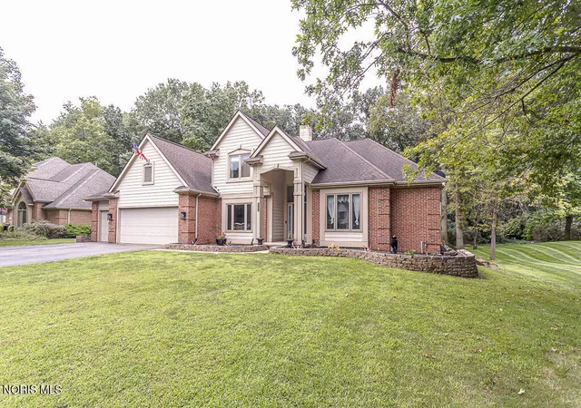 Photo 3 of Single family home for sale at 8563 Royal Birkdale Ln, Holland, OH 43528 | MLS# 10011445 | Listing updated on 2026-09-14