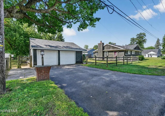 3rd image of 3244 Waldmar Rd, Toledo, OH 43615 | MLS# 10011493