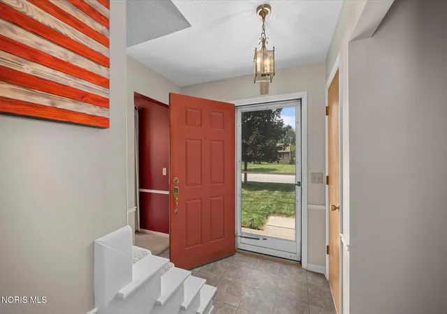 5th image of 2115 Thornapple Dr, Toledo, OH 43614 | MLS# 10011465