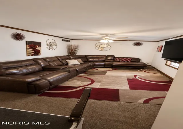 3rd image of 6011 Willowvale Dr, Toledo, OH 43615 | MLS# 10011648