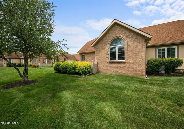 2nd image of 312 Turnbury Ln, Perrysburg, OH 43551 | MLS# 10011478