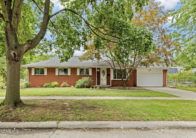1st image of 3420 Mapleview Dr, Toledo, OH 43623 | MLS# 10011548