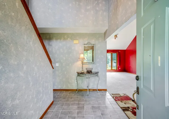 Photo 4 of Single family home for sale at 1909 Hartford Ln, Holland, OH 43528 | MLS# 10011485 | Listing updated on 2026-10-11