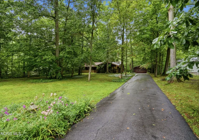 Photo 2 of Sale Pending at 16170 Beechwood Rd, Findlay, OH 45840 | MLS# 10011819 | Listing updated on 2026-08-26