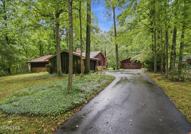 Photo 3 of Sale Pending at 16170 Beechwood Rd, Findlay, OH 45840 | MLS# 10011819 | Listing updated on 2026-08-26