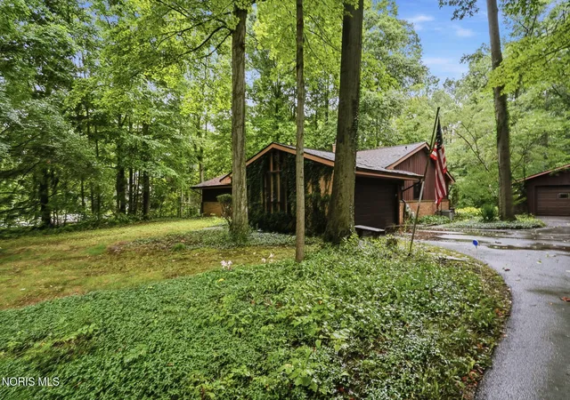 Photo 4 of Sale Pending at 16170 Beechwood Rd, Findlay, OH 45840 | MLS# 10011819 | Listing updated on 2026-08-26