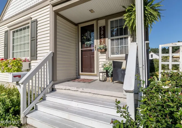 5th image of 5927 Adelaide Dr, Toledo, OH 43613 | MLS# 10011527