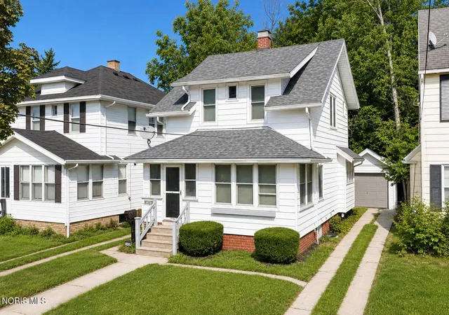 2nd image of 3718 Revere Dr, Toledo, OH 43612 | MLS# 10011625