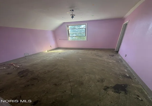 Photo 3 of Single family home for sale at 439 Clark St, Toledo, OH 43605 | MLS# 10011547 | Listing updated on 2026-09-11