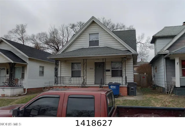 1st image of 1860 Finch St, Toledo, OH 43609 | MLS# 10011509