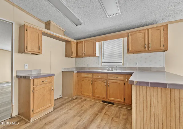 Photo 4 of Single family home for sale at 4600 Blue Rock Ct, Toledo, OH 43615 | MLS# 10011563 | Listing updated on 2026-09-11