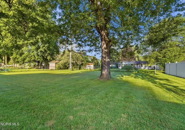16th image of 6051 E Benalex Dr, Toledo, OH 43612 | MLS# 10011523